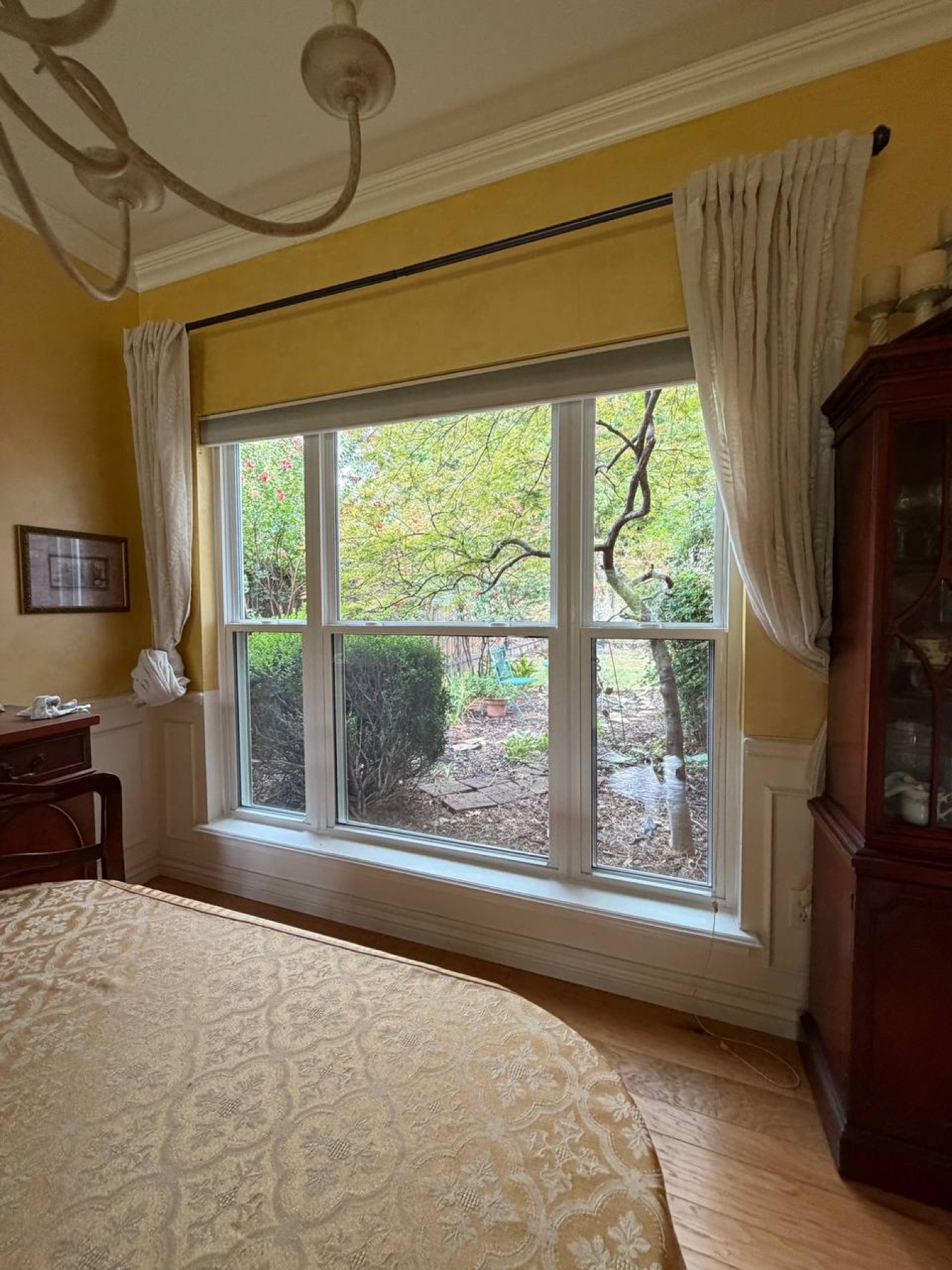Interior picture window